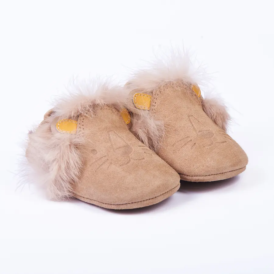 Zapato ergonómico infantil león beige, elástico trasero, suela blanda, ideal para primeros pasos, Zapato Molón Mimú Jerez