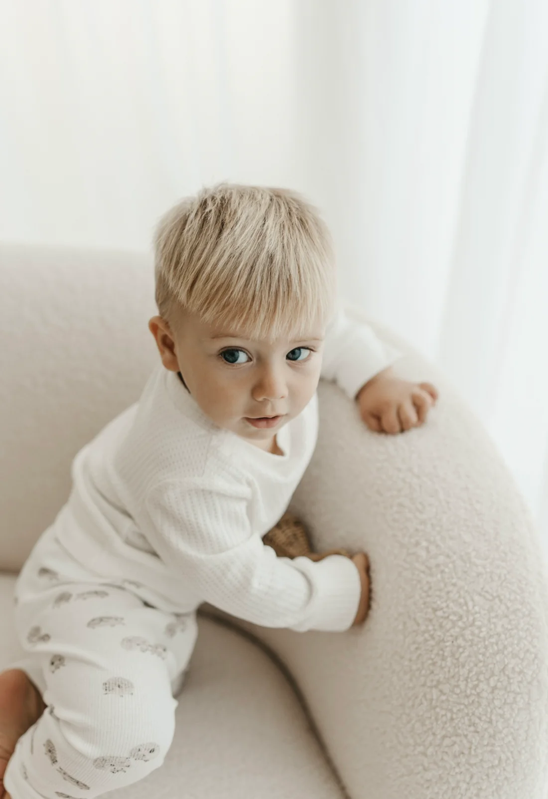 Sudadera tejido waffle 95% algodón, ideal entretiempo para bebé. Mimú bebés