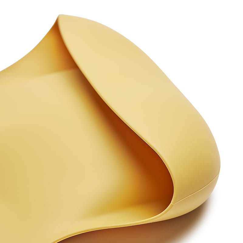 Babero BLW mango atrapa restos, fomenta autonomía. Mimú bebés