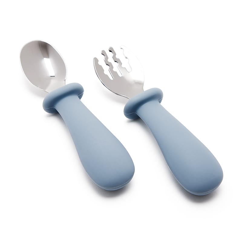 Cubiertos Sam celeste, acero y silicona, motricidad fina y autonomía. Mimú bebés Jerez