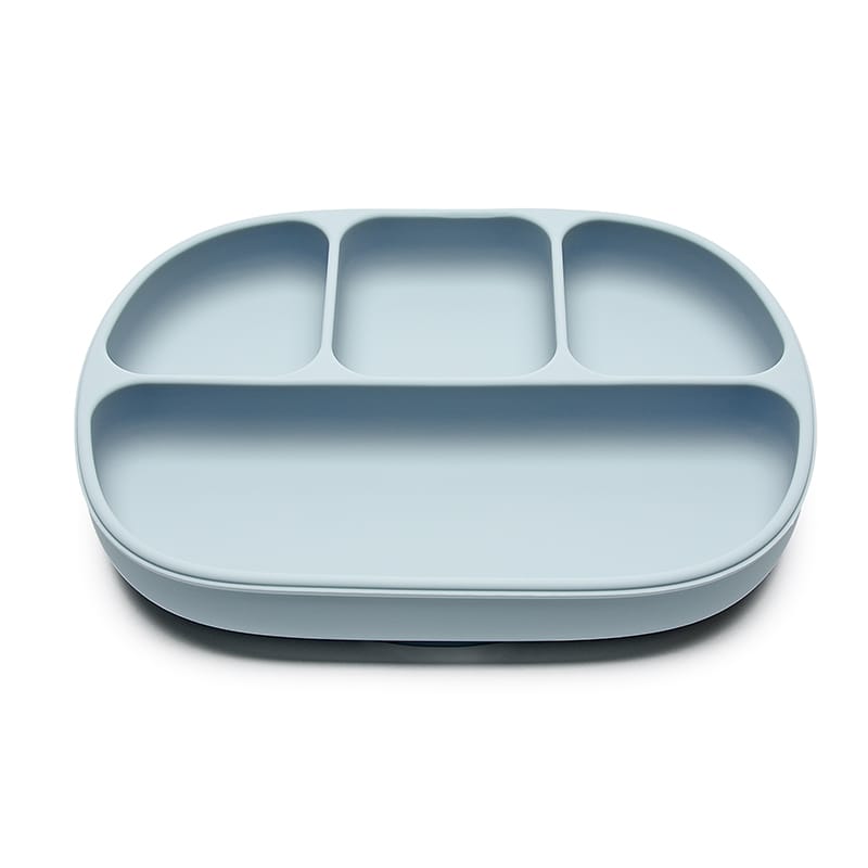Plato Steve celeste silicona con ventosa y tapa, 4 compartimentos. Little Hina en Mimú bebés Jerez