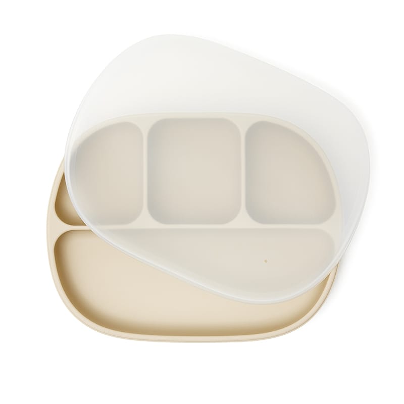 Plato infantil Steve beige, 4 divisiones y tapa semitransparente, silicona sin BPA. Mimú bebé Jerez