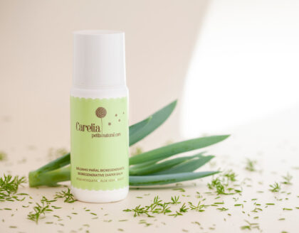 Bálsamo de pañal natural Carelia Petits, cuida y protege la piel del bebé, para uso diario. Mimú bebés Jerez