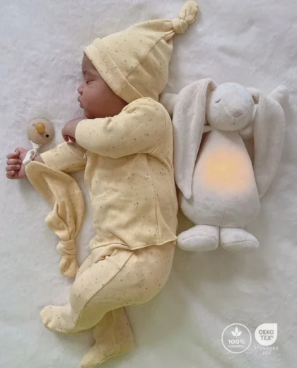 Conjunto bebé banana, polaina y camiseta cruzada, hecho con mimo. Mimú bebés Jerez