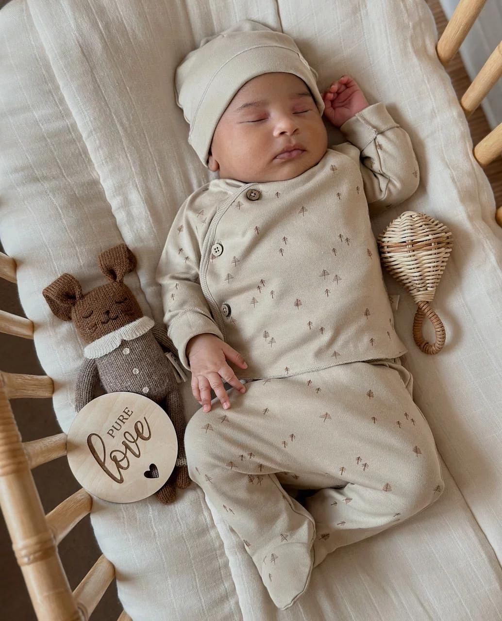 Conjunto bebé estampado bosque, tejido orgánico que cuida la piel. Mimú bebés Jerez