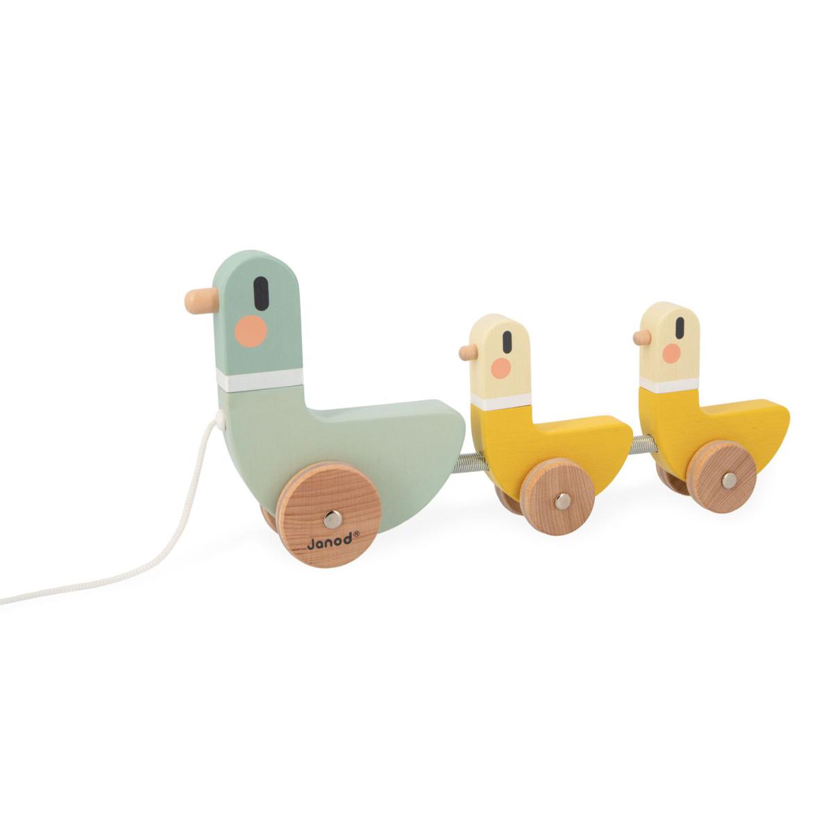 Juguete de arrastre con patos, mamá pato y patitos, disponible en Mimú