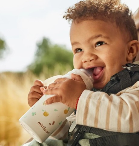 Termo bebé pequeño para tomas del bebé Miniland en tienda Mimú